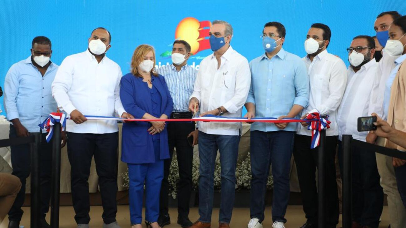 Gobierno inaugura reconstrucción de vías en Constanza y Jarabacoa