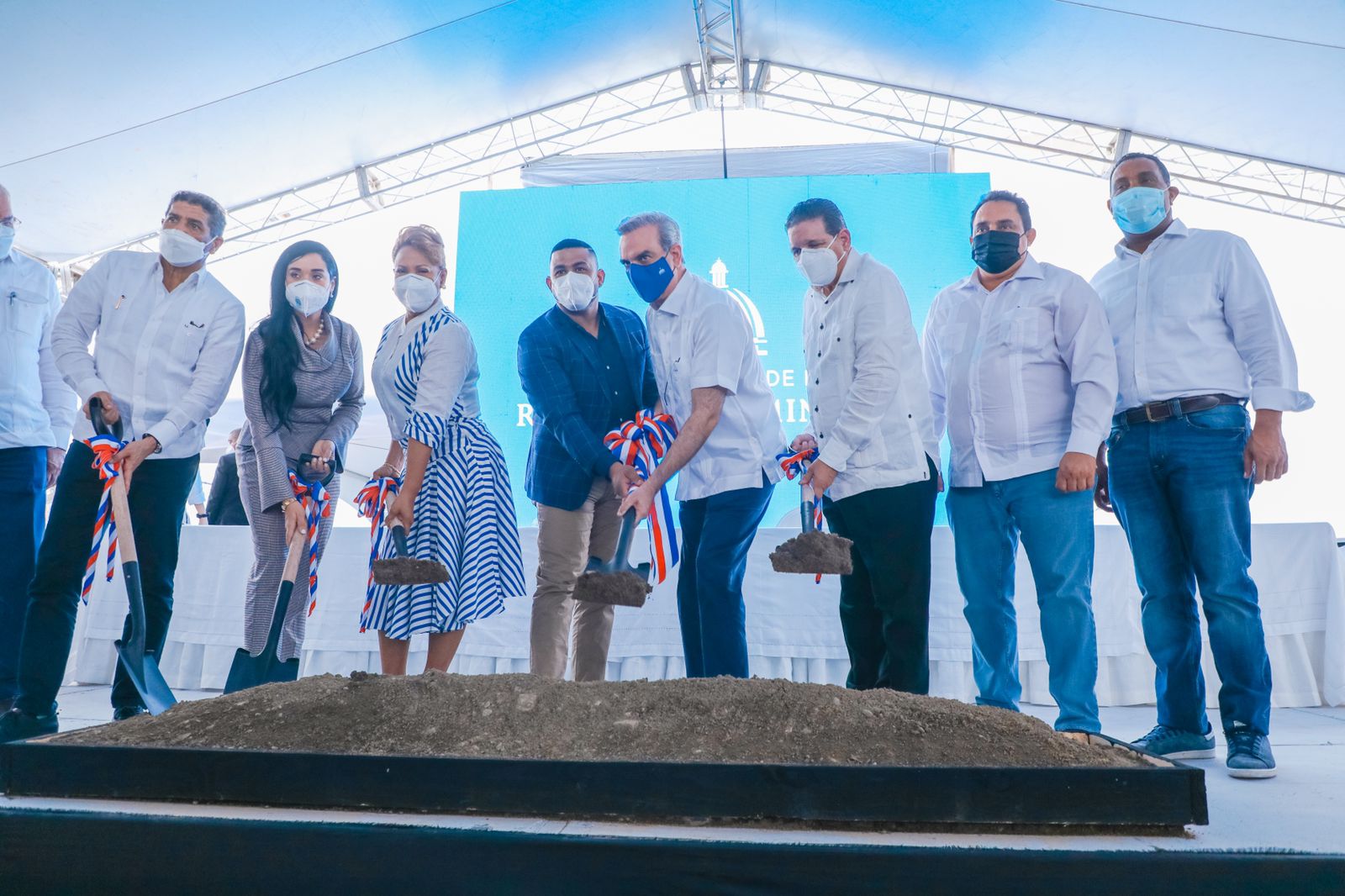 Abinader ordena construcción de obras en Monseñor Nouel por más de RD$979