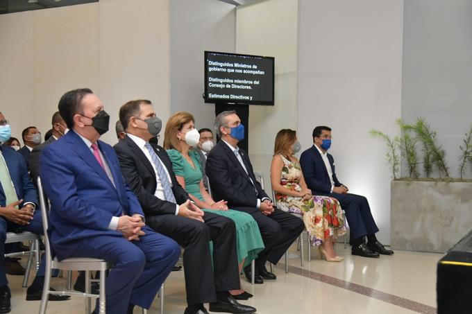 Presidente Abinader participan en la inauguración de la nueva sucursal Dual de Banreservas