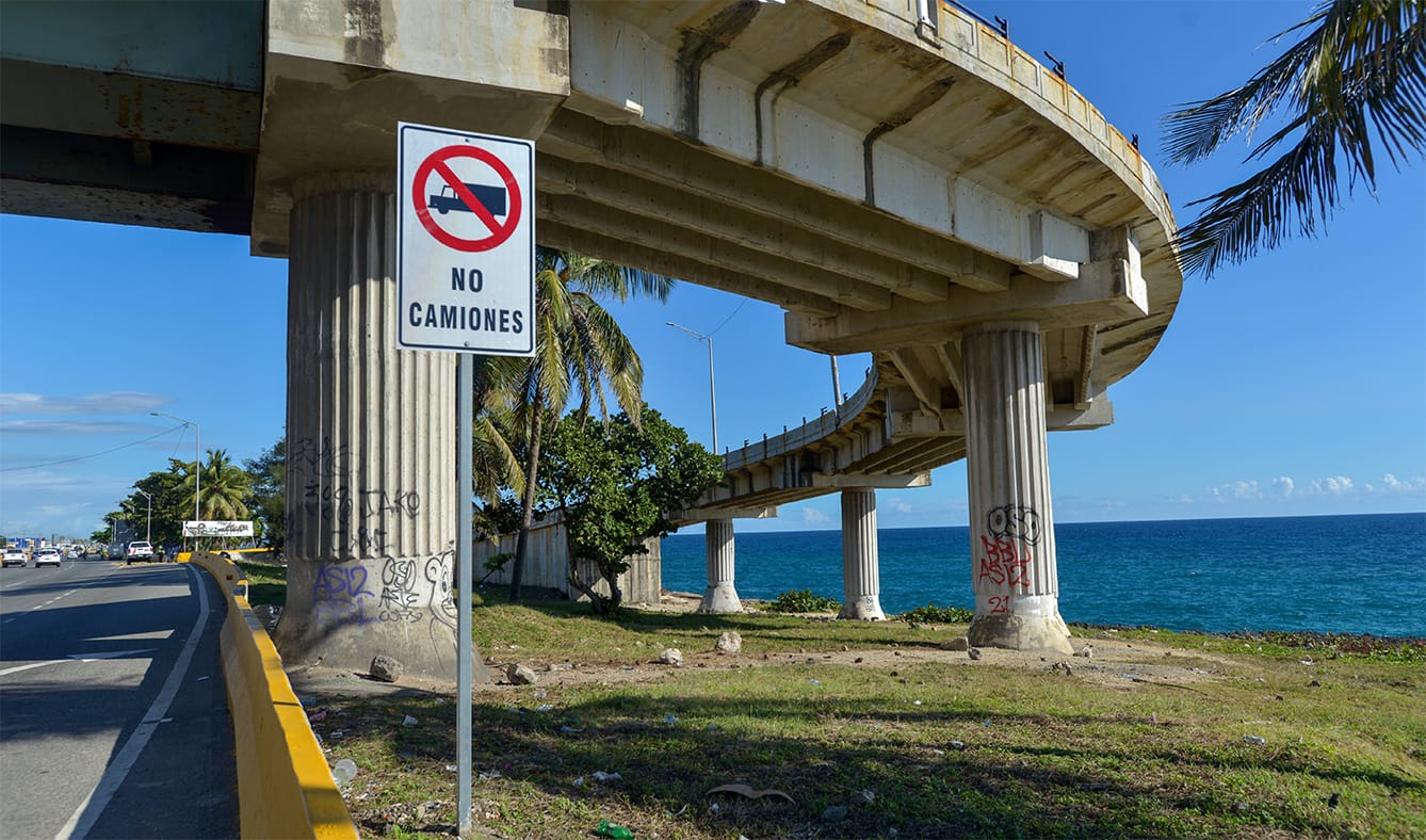 MOPC toma medidas para reparar elevado avenidas Hípica y Las Américas
