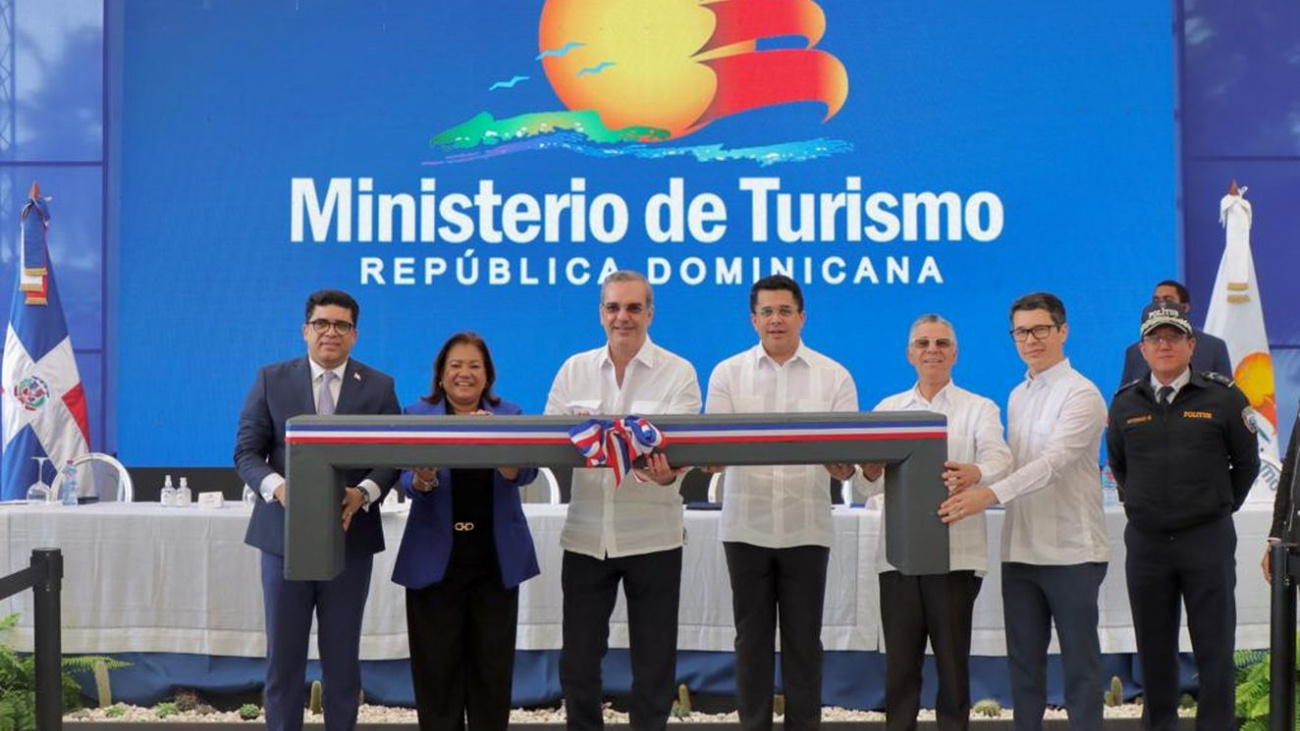 Presidente Abinader deja iniciados los trabajos de mejoramiento del Malecón SDE, con una inversión aproximada de RD$500 millones