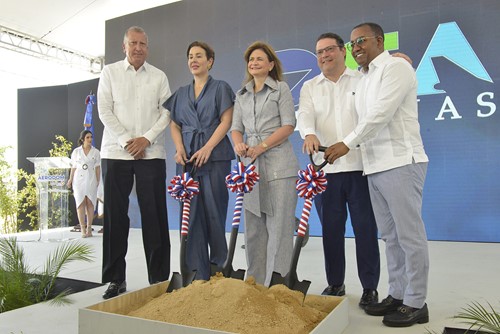 El gobierno dió inicio a la construcción de una instalación moderna en el Aeropuerto Internacional Las Américas para gestionar carga de correo exprés.