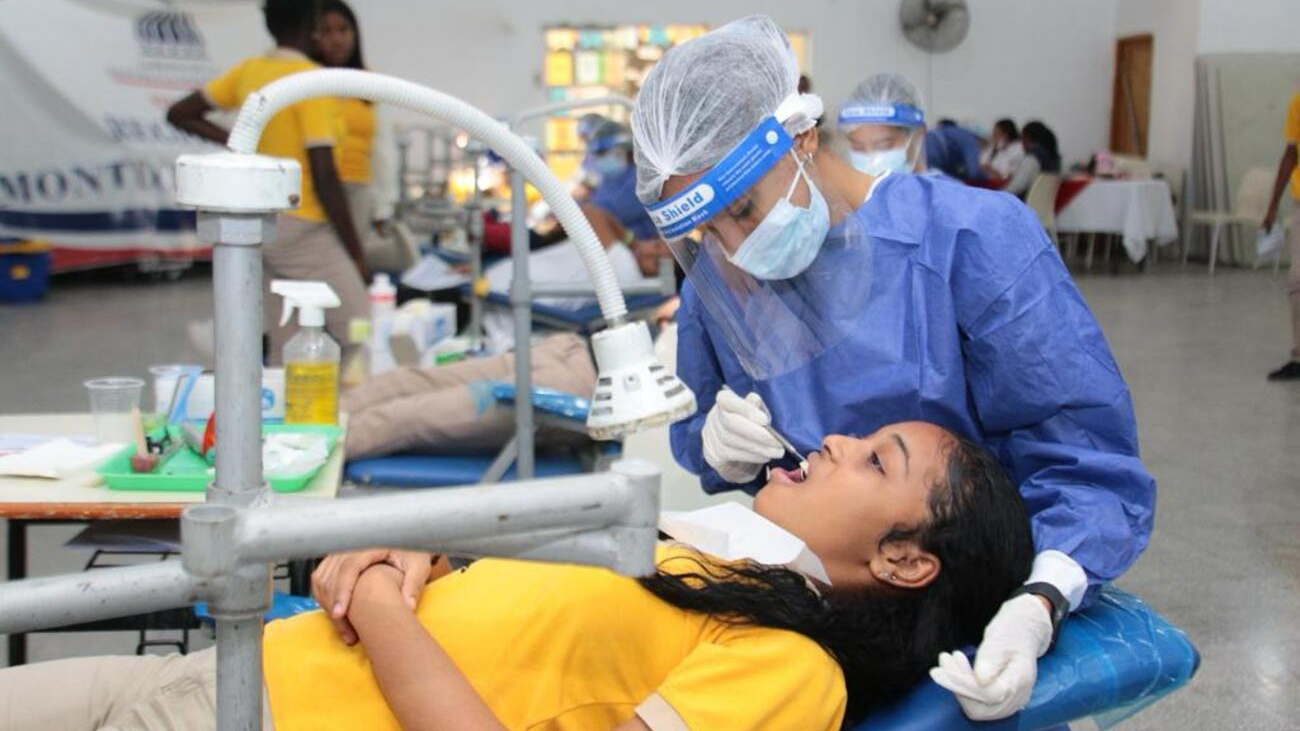 Durante el año 2023, el Inabie proporcionó servicios de atención médica escolar a más de 1.8 millones de estudiantes