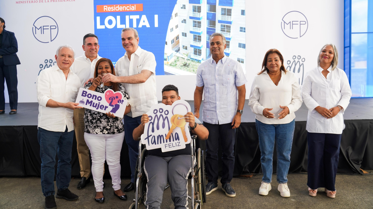 Familia Feliz ha favorecido a 2,160 mujeres al otorgarles viviendas dignas y propias