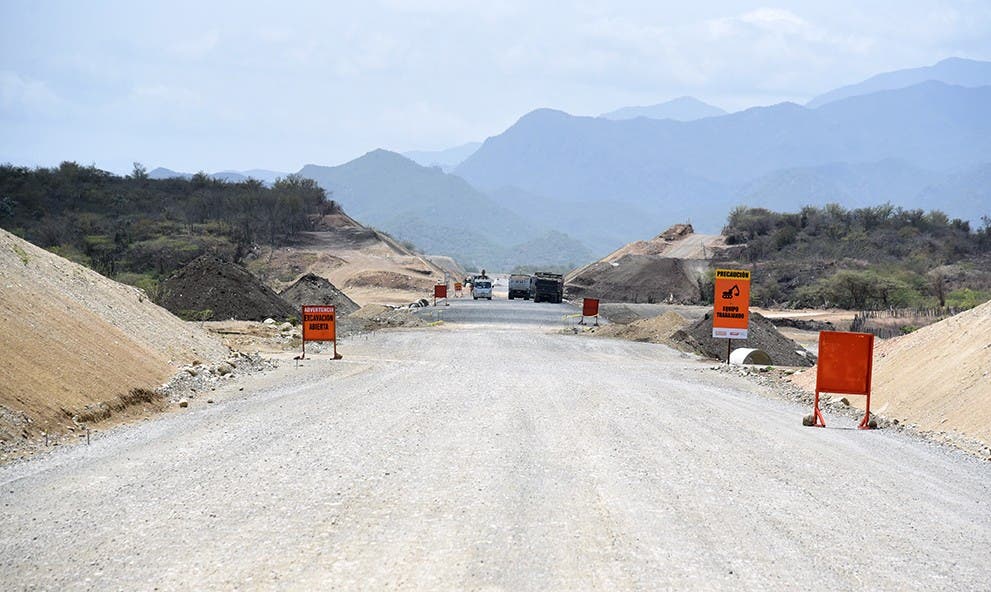 Obras de la Circunvalación de Baní continúan a buen ritmo