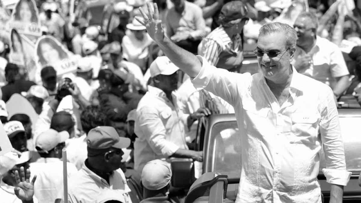 Abinader cumple y promete más bienestar hasta 2028