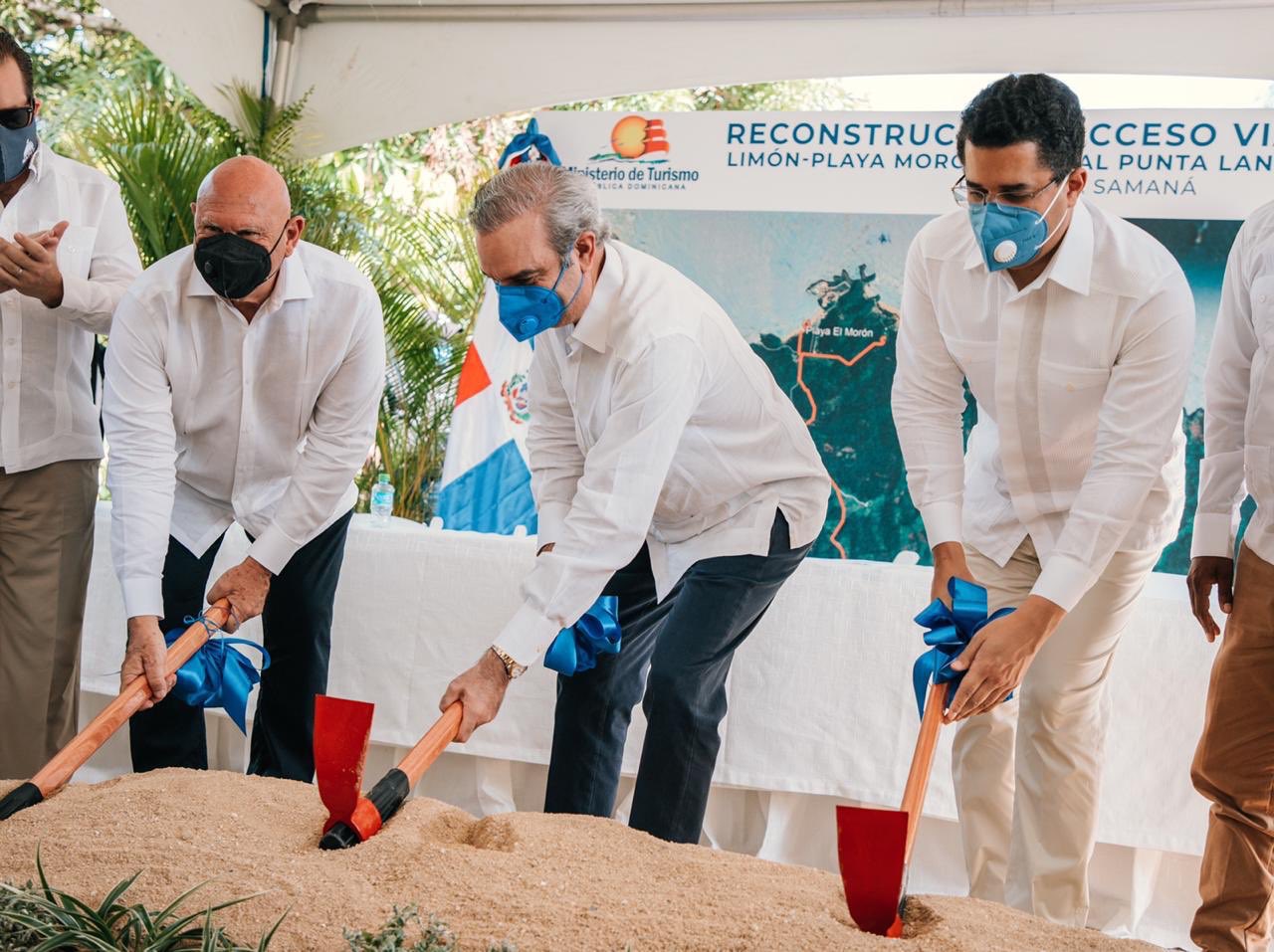 Abinader inicia reconstrucción del acceso vial Limón-Playa Morón y Ramal-Punta Lanza en Samaná