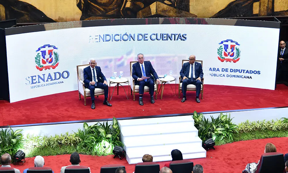 Titulares del Senado y Diputados presentan informe de gestión
