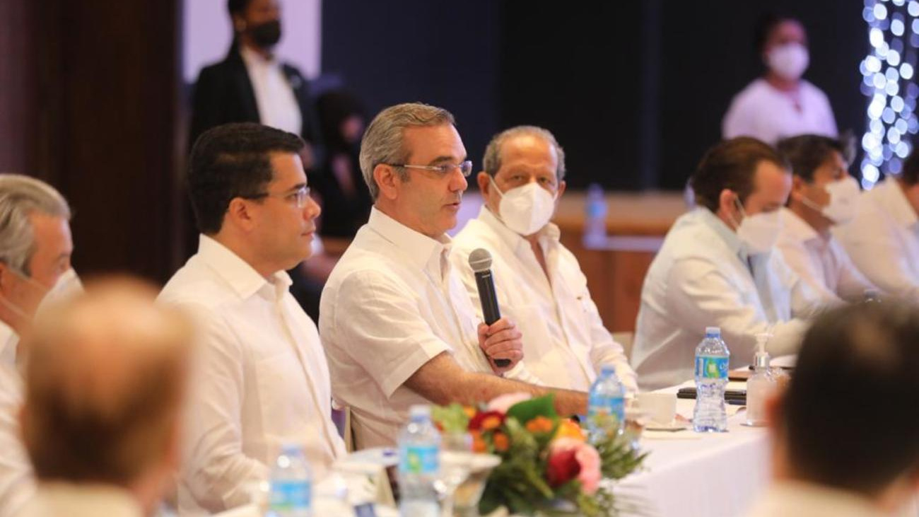 Abinader destaca crecimiento del turismo con nuevas inversiones